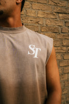 ST CORE SLEEVELESS TEE