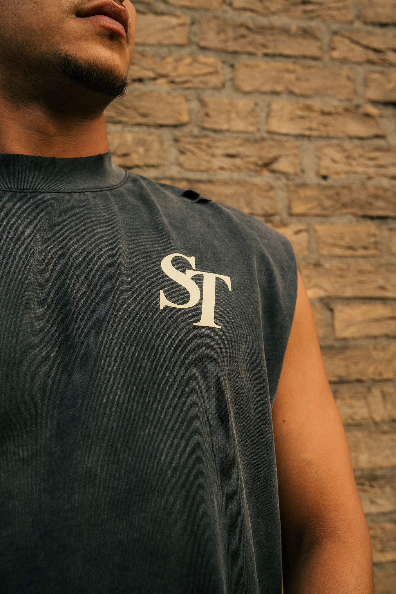 ST SECTOR SLEEVELESS TEE