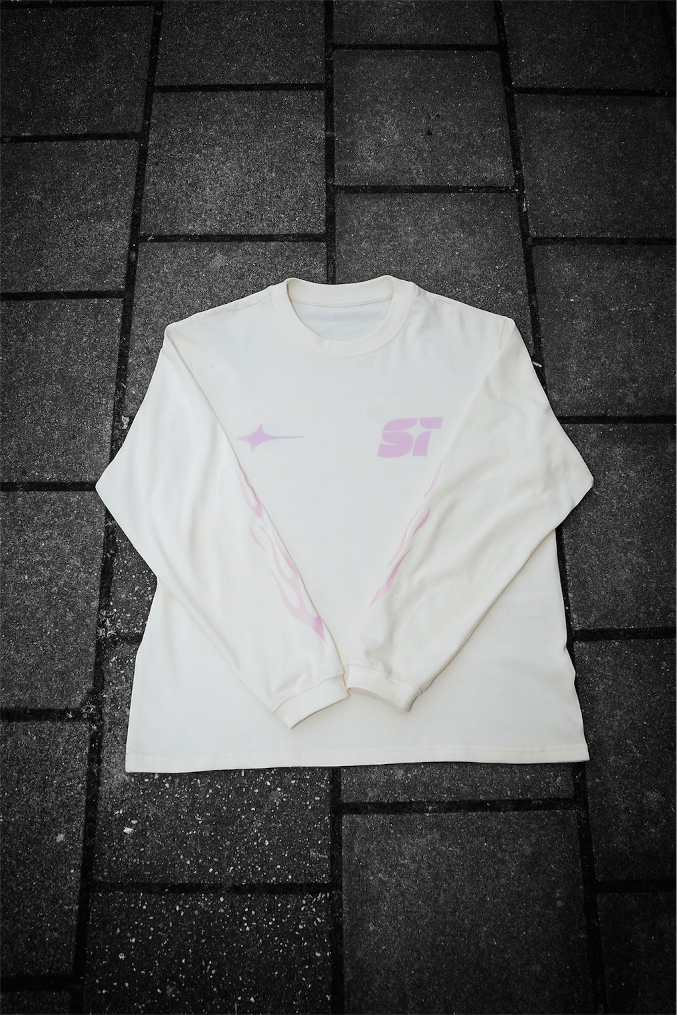 ST Pinky promise longsleeve